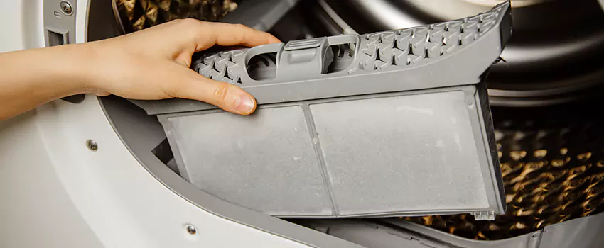Signs Of A Clogged Dryer Lint Trap in Windsor, California